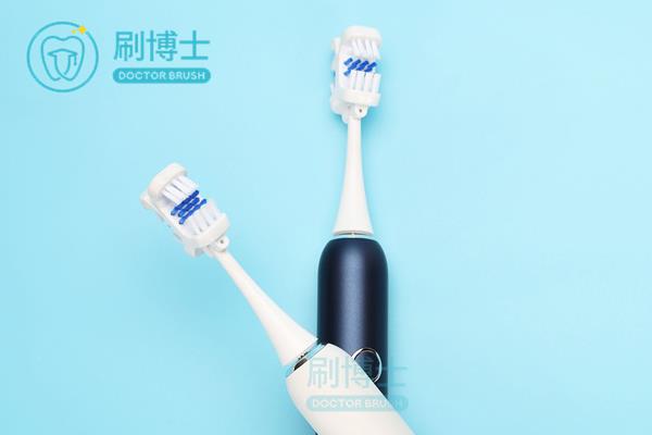 電動牙刷好還是普通牙刷對牙齒好？不同類型的牙刷使用方法
