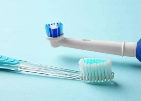 電動(dòng)牙刷和普通牙刷哪個(gè)好