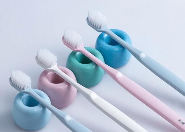 電動牙刷和手動牙刷