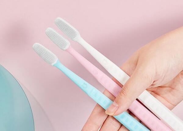 牙刷毛材質(zhì)怎么選擇好？適合自己的牙刷毛材質(zhì)選購(gòu)要點(diǎn)