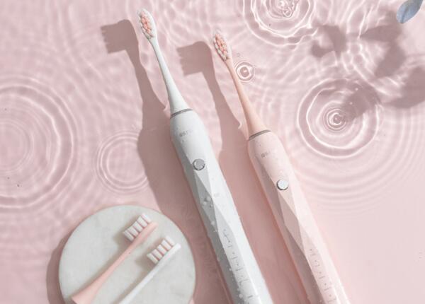 牙刷沖牙器電動(dòng)牙刷怎么選擇？一篇教你選擇口腔清潔工具