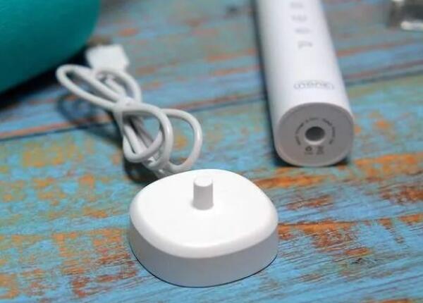 電動(dòng)牙刷充電口防水嗎 電動(dòng)牙刷充電口防水嗎