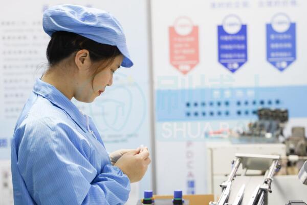 刷博士電動牙刷制造廠：品質(zhì)至上，匠心護(hù)航